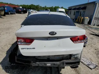 2018 Kia Optima LX z VIN 5XXGT4L32JG190337, wystawiony jako Copart lot #52022945 z przebiegiem Nie podano mil oraz Szkoda całkowita • Salvage title. Historia ofert i sprzedaży dostępna na DreamBid. Obrazek 6.