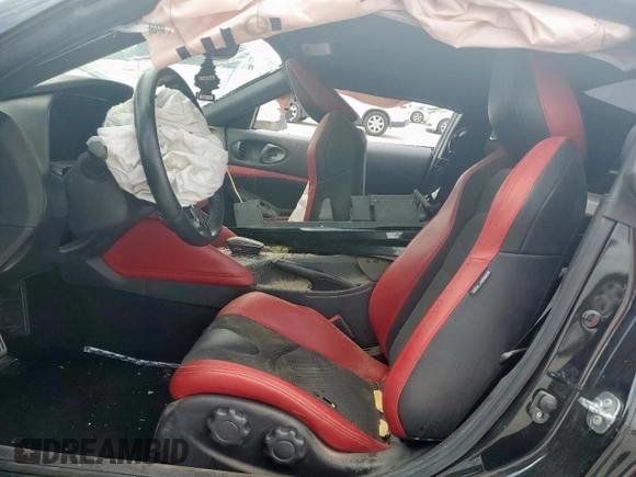 2024 Nissan Z Performance z VIN JN1BZ4BH7RM364076, wystawiony jako Copart lot #55272545 z przebiegiem 21 105 mil mil oraz Czysty tytuł • Clean title. Historia ofert i sprzedaży dostępna na DreamBid. Obrazek 7.