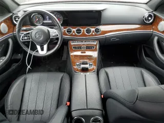 2019 Mercedes-Benz E 300 with VIN WDDZF4KB7KA510425, listed as a Copart auction lot 58826625 with 25,774 mi miles and Salvage title. Bid and sale history available at DreamBid. Image 8.