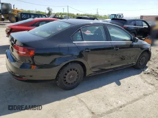 2017 Volkswagen Jetta S z VIN 3VW2B7AJXHM319558, wystawiony jako Copart lot #54708105 z przebiegiem 108 476 mil mil oraz Czysty tytuł • Clean title. Historia ofert i sprzedaży dostępna na DreamBid. Obrazek 3.