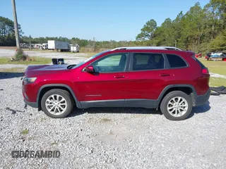 2021 Jeep Cherokee Latitude with VIN 1C4PJLCBXMD121269, listed as a IAAI auction lot 41717615 with 51,211 mi miles. Bid and sale history available at carsss.com. Image 14.