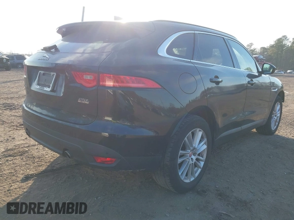 2018 Jaguar F-Pace 25t Prestige with VIN SADCK2FX5JA351493, listed as a IAAI auction lot 41345886 with 89,787 mi miles and . Bid and sale history available at DreamBid. Image 4.