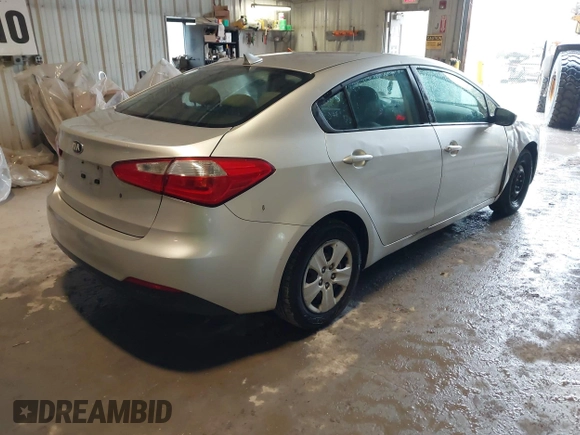 2014 Kia Forte LX with VIN KNAFK4A61E5139611, listed as a IAAI auction lot 42233899 with 229,981 mi miles and . Bid and sale history available at carsss.com. Image 4.