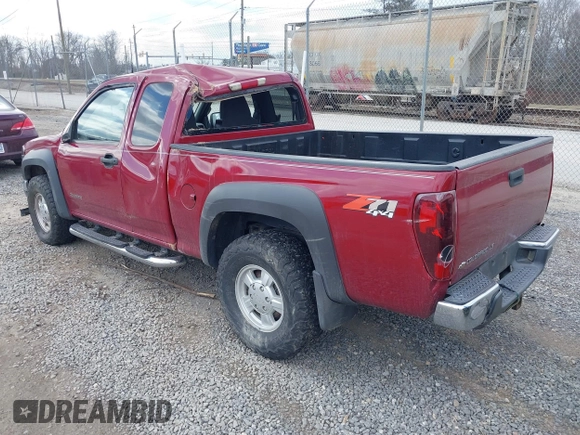2004 Chevrolet Colorado LS Z71 with VIN 1GCDT196648208008, listed as a IAAI auction lot 41378024 with 235,799 mi miles. Bid and sale history available at carsss.com. Image 3.