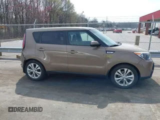 2015 Kia Soul + with VIN KNDJP3A52F7199953, listed as a IAAI auction lot 41797635 with 139,634 mi miles. Bid and sale history available at carsss.com. Image 13.