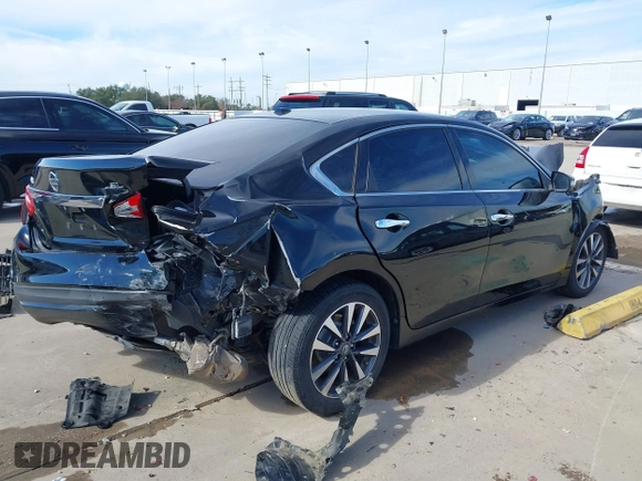 2017 Nissan Altima SV z VIN 1N4AL3AP9HC176490, wystawiony jako IAAI lot #41341165 z przebiegiem 155 020 mil mil oraz . Historia ofert i sprzedaży dostępna na DreamBid. Obrazek 4.