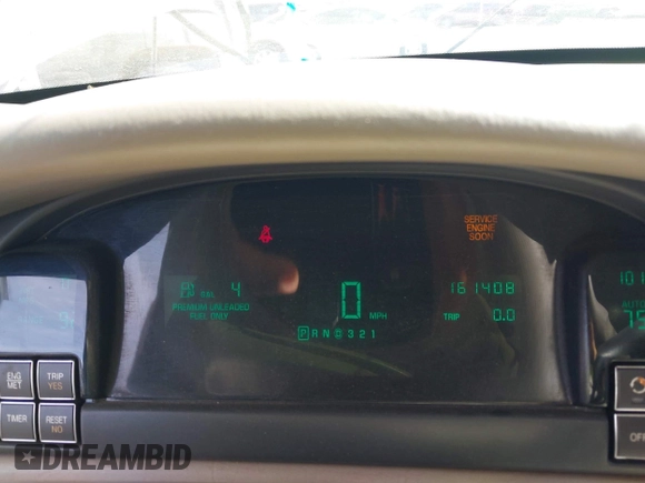 1999 Cadillac DeVille z VIN 1G6KD54YXXU794294, wystawiony jako IAAI lot #42141931 z przebiegiem 161 408 mil mil oraz . Historia ofert i sprzedaży dostępna na DreamBid. Obrazek 7.