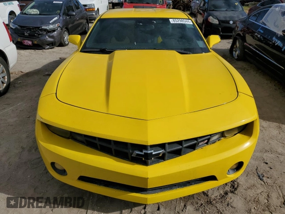 2010 Chevrolet Camaro 1LT z VIN 2G1FB1EV9A9184739, wystawiony jako Copart lot #85298544 z przebiegiem 155 103 mil mil oraz Szkoda całkowita • Salvage title. Historia ofert i sprzedaży dostępna na DreamBid. Obrazek 5.