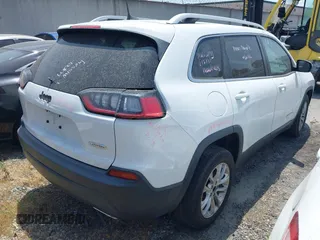 2019 Jeep Cherokee Latitude with VIN 1C4PJLCX9KD377430, listed as a IAAI auction lot 42328024 with 101,167 mi miles and . Bid and sale history available at DreamBid. Image 4.
