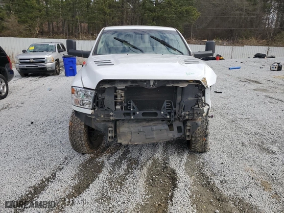 2018 Ram 2500 Tradesman with VIN 3C6UR5HJXJG216895, listed as a Copart auction lot 41732705 with 154,402 mi miles and Salvage Title. Bid and sale history available at carsss.com. Image 5.