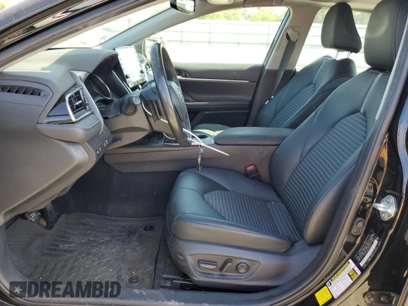 2023 Toyota Camry SE with VIN 4T1S11AKXPU798291, listed as a Copart auction lot 54616235 with 17,588 mi miles and Salvage Title. Bid and sale history available at DreamBid. Image 7.