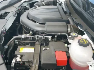 2024 Chevrolet Traverse FWD LS z VIN 1GNEREKS3RJ166373, wystawiony jako IAAI lot #41238637 z przebiegiem 6 102 mil mil oraz . Historia ofert i sprzedaży dostępna na DreamBid. Obrazek 20.