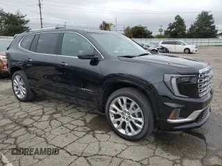 2024 GMC Acadia AWD Denali z VIN 1GKENRKS5RJ200040, wystawiony jako Copart lot #82106714 z przebiegiem 621 mil mil oraz Szkody całkowita. Historia ofert i sprzedaży dostępna na DreamBid. Obrazek 4.