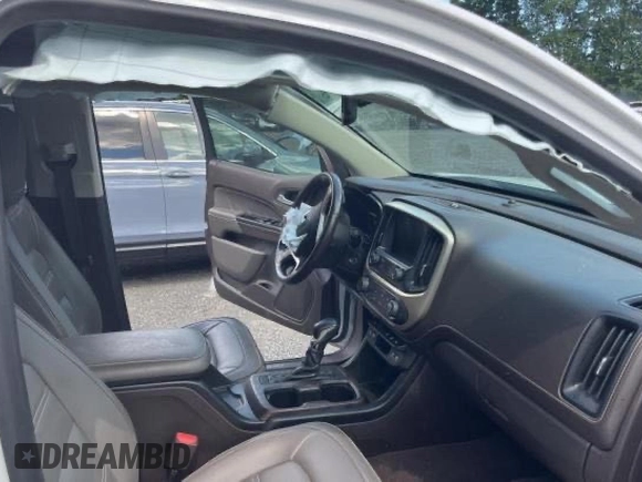 2022 GMC Canyon 2WD Denali with VIN 1GTG5EEN5N1119522, listed as a Copart auction lot 74137424 with 30,820 mi miles and Salvage Title. Bid and sale history available at carsss.com. Image 5.