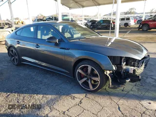 2024 Audi A5 Sportback S line Premium Plus z VIN WAUFACF53RA072231, wystawiony jako IAAI lot #41291343 z przebiegiem 2 089 mil mil oraz . Historia ofert i sprzedaży dostępna na DreamBid. Obrazek 1.