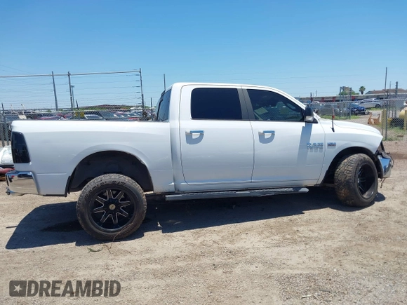 2017 Ram 1500 Big Horn z VIN 3C6RR7LTXHG608439, wystawiony jako IAAI lot #42239600 z przebiegiem 92 038 mil mil oraz . Historia ofert i sprzedaży dostępna na DreamBid. Obrazek 13.
