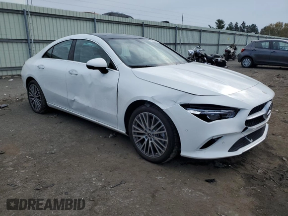 2022 Mercedes-Benz CLA 250 with VIN W1K5J4HB5NN300911, listed as a Copart auction lot 75442233 with 3,595 mi miles and . Bid and sale history available at DreamBid. Image 4.