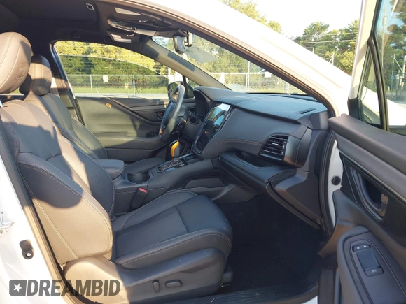 2025 Subaru Outback Wilderness with VIN 4S4BTGUD0S3118732, listed as a IAAI auction lot 42731589 with 9,399 mi miles and . Bid and sale history available at DreamBid. Image 5.