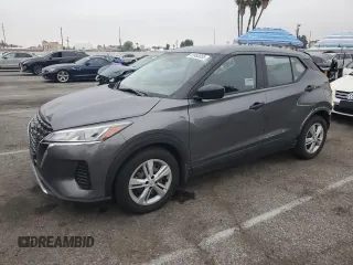 2023 Nissan Kicks S z VIN 3N1CP5BV5PL469843, wystawiony jako Copart lot #52888055 z przebiegiem 32 405 mil mil oraz Szkoda całkowita • Salvage title. Historia ofert i sprzedaży dostępna na DreamBid. Obrazek 1.