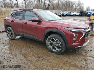 2025 Chevrolet Trax LT with VIN KL77LHEP5SC172078, listed as a Copart auction lot 45497075 with 156 mi miles and Salvage Title. Bid and sale history available at carsss.com. Image 4.