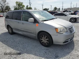2015 Chrysler Town & Country Touring with VIN 2C4RC1BG1FR545105, listed as a Copart auction lot 53887525 with 211,691 mi miles and Salvage Title. Bid and sale history available at carsss.com. Image 4.