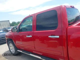 2007 Chevrolet Silverado 1500 Work Truck with VIN 2GCEC13J171515501, listed as a IAAI auction lot 42057258 with 194,171 mi miles and . Bid and sale history available at DreamBid. Image 14.