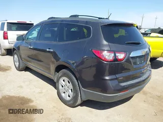 2015 Chevrolet Traverse LS z VIN 1GNKVFED7FJ203566, wystawiony jako IAAI lot #41783373 z przebiegiem 147 309 mil mil oraz . Historia ofert i sprzedaży dostępna na DreamBid. Obrazek 3.