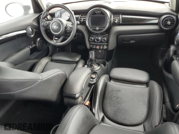 2021 MINI Hardtop 4 Door Cooper S with VIN WMWXU9C08M2N81063, listed as a Copart auction lot 86783454 with Not provided miles and Non repairable. Bid and sale history available at DreamBid. Image 8.