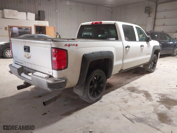 2014 Chevrolet Silverado 1500 LT with VIN 1GCUKREC4EF193227, listed as a IAAI auction lot 41323597 with 189,886 mi miles. Bid and sale history available at carsss.com. Image 4.