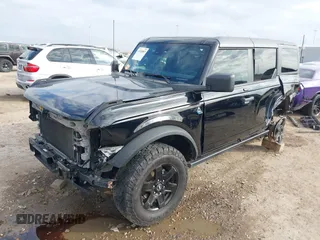 2023 Ford Bronco z VIN 1FMDE5BHOPLB83665, wystawiony jako IAAI lot #41520897 z przebiegiem 16 678 mil mil oraz . Historia ofert i sprzedaży dostępna na DreamBid. Obrazek 21.