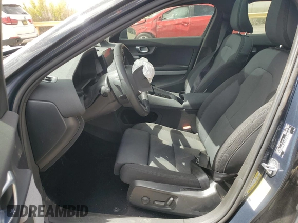 2022 Polestar 2 z VIN LPSED3KA7NL076735, wystawiony jako Copart lot #49856995 z przebiegiem 31 407 mil mil oraz Szkody całkowita. Historia ofert i sprzedaży dostępna na DreamBid. Obrazek 7.