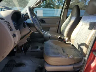2001 Ford Escape XLS with VIN 1FMYU021X1KC37934, listed as a Copart auction lot 81552334 with 363,507 mi miles and Salvage Title. Bid and sale history available at carsss.com. Image 7.