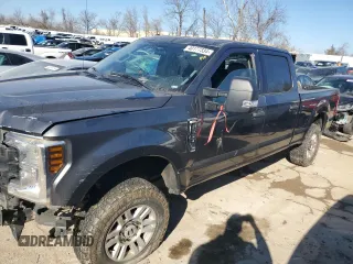 2019 Ford Super Duty F-250 SRW XL with VIN 1FT7W2BT2KEC40480, listed as a Copart auction lot 40177334 with 0 mi miles and Salvage Title. Bid and sale history available at carsss.com. Image 1.