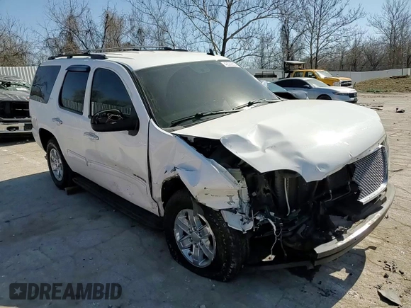 2013 GMC Yukon SLT with VIN 1GKS2CE04DR339542, listed as a Copart auction lot 48569335 with 211,132 mi miles and Salvage Title. Bid and sale history available at carsss.com. Image 12.