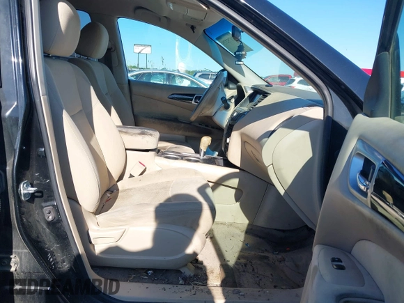 2015 Nissan Pathfinder Platinum with VIN 5N1AR2MN3FC668373, listed as a IAAI auction lot 42175275 with 169,913 mi miles and . Bid and sale history available at DreamBid. Image 5.