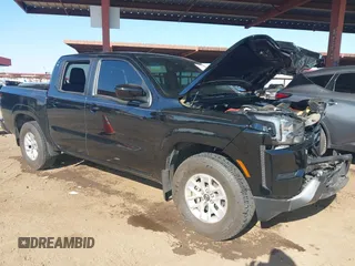 2024 Nissan Frontier SV z VIN 1N6ED1EJXRN631675, wystawiony jako IAAI lot #41479435 z przebiegiem 8 444 mil mil oraz . Historia ofert i sprzedaży dostępna na DreamBid. Obrazek 1.