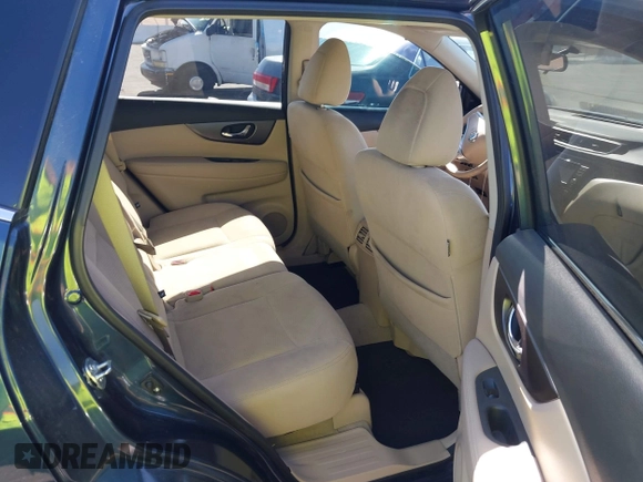 2015 Nissan Rogue SL with VIN 5N1AT2MV5FC927592, listed as a IAAI auction lot 42132041 with 174,536 mi miles and . Bid and sale history available at carsss.com. Image 8.