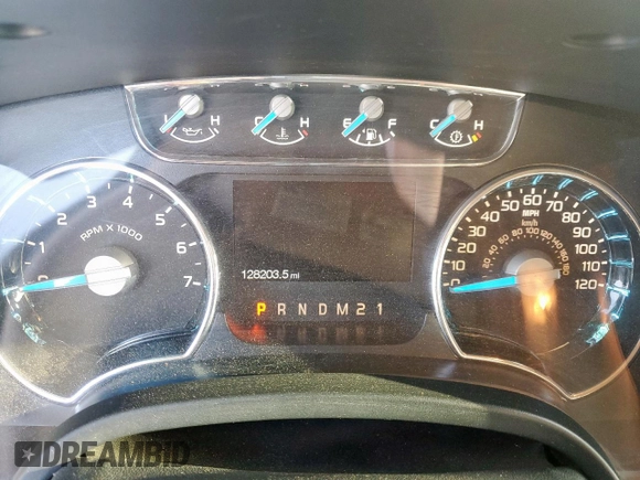 2014 Ford F-150 XL with VIN 1FTFW1EF0EKF18679, listed as a Copart auction lot 60872435 with 128,203 mi miles and Salvage title. Bid and sale history available at DreamBid. Image 9.