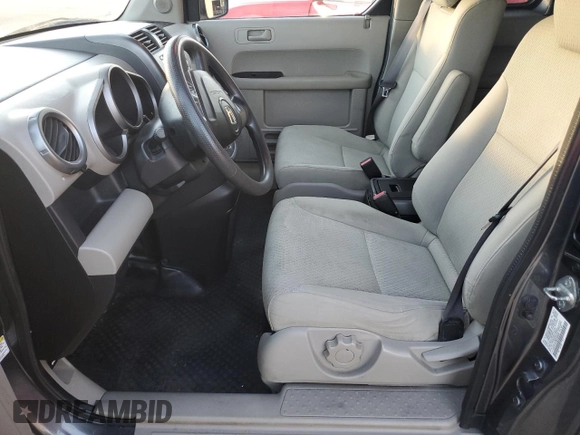 2011 Honda Element EX z VIN 5J6YH1H70BL002930, wystawiony jako Copart lot #85854024 z przebiegiem Nie podano mil oraz Szkoda całkowita • Salvage title. Historia ofert i sprzedaży dostępna na DreamBid. Obrazek 7.