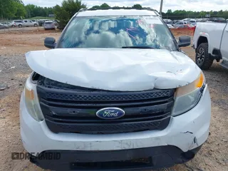 2013 Ford Police Interceptor Utility z VIN 1FM5K8AR2DGB78965, wystawiony jako IAAI lot #42188563 z przebiegiem 238 409 mil mil oraz . Historia ofert i sprzedaży dostępna na DreamBid. Obrazek 6.