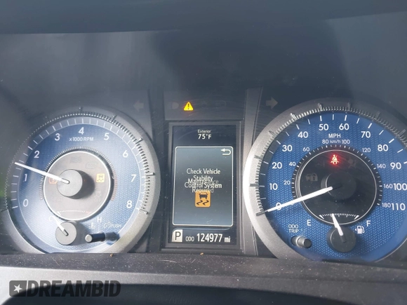 2016 Toyota Sienna XLE with VIN 5TDYK3DC4GS702638, listed as a IAAI auction lot 42255793 with 124,977 mi miles and . Bid and sale history available at DreamBid. Image 7.