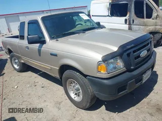 2007 Ford Ranger XL with VIN 1FTYR14D37PA31997, listed as a IAAI auction lot 41999606 with 180,322 mi miles. Bid and sale history available at carsss.com. Image 1.