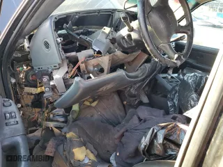 2002 GMC Sierra 1500 SLE with VIN 2GTEC19V321128421, listed as a Copart auction lot 89219675 with 0 mi miles and Salvage Title. Bid and sale history available at carsss.com. Image 8.