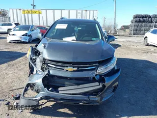 2017 Chevrolet Trax LT with VIN KL7CJPSB6HB253418, listed as a IAAI auction lot 41881440 with 114,104 mi miles. Bid and sale history available at carsss.com. Image 12.