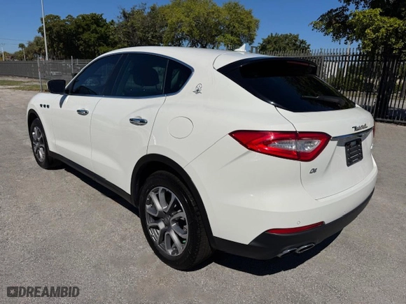 2018 Maserati Levante with VIN ZN661XUA2JX289425, listed as a Copart auction lot 47286635 with NaN miles and Non Repairable. Bid and sale history available at carsss.com. Image 2.