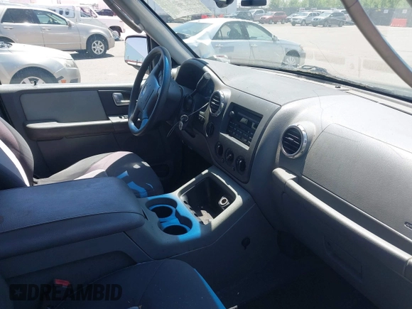 2004 Ford Expedition Special Service с VIN 1FMPU16L94LA78898, выставлен на аукционе IAAI как лот 42326419 с пробегом 151 311 миль миль и . История ставок и продаж доступна на DreamBid. Изображение 5.