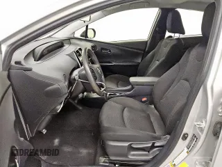 2021 Toyota Prius L Eco z VIN JTDKAMFU0M3140335, wystawiony jako Copart lot #61955845 z przebiegiem 96 071 mil mil oraz Czysty tytuł • Clean title. Historia ofert i sprzedaży dostępna na DreamBid. Obrazek 7.