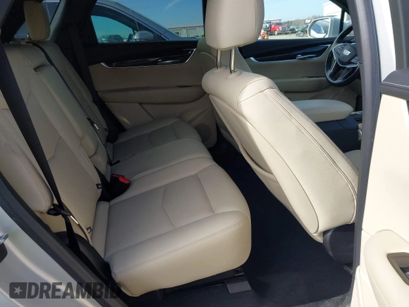 2019 Cadillac XT5 FWD z VIN 1GYKNARS9KZ244873, wystawiony jako IAAI lot #41164998 z przebiegiem 26 314 mil mil oraz . Historia ofert i sprzedaży dostępna na DreamBid. Obrazek 8.