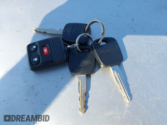 1999 Ford Explorer XLT z VIN 1FMZU32E6XUA07927, wystawiony jako IAAI lot #41489418 z przebiegiem 246 806 mil mil oraz . Historia ofert i sprzedaży dostępna na DreamBid. Obrazek 11.