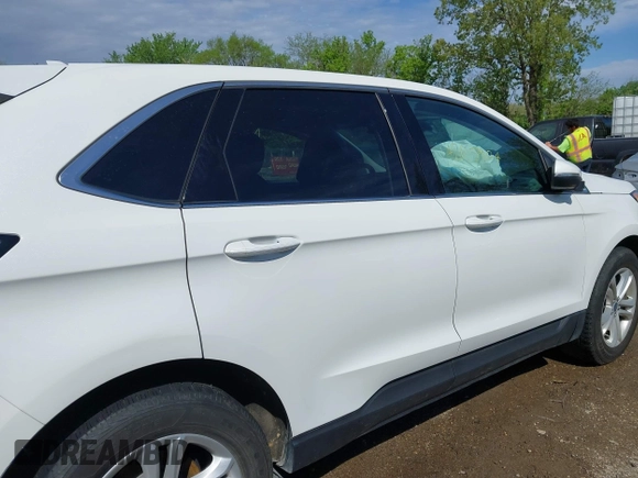 2020 Ford Edge SEL z VIN 2FMPK4J9XLBA07663, wystawiony jako IAAI lot #42115904 z przebiegiem 45 385 mil mil oraz . Historia ofert i sprzedaży dostępna na DreamBid. Obrazek 14.